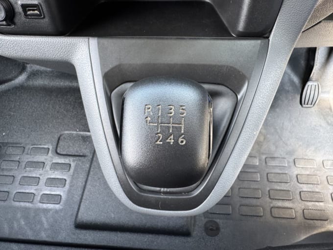 2025 Vauxhall Vivaro