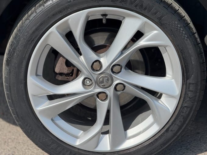 2025 Vauxhall Astra