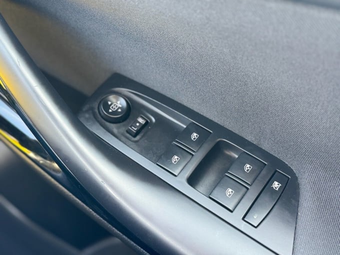 2025 Vauxhall Astra