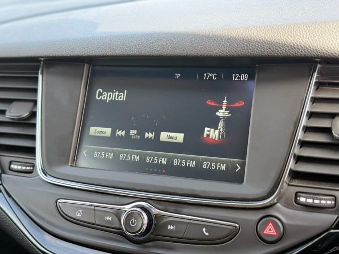 2025 Vauxhall Astra