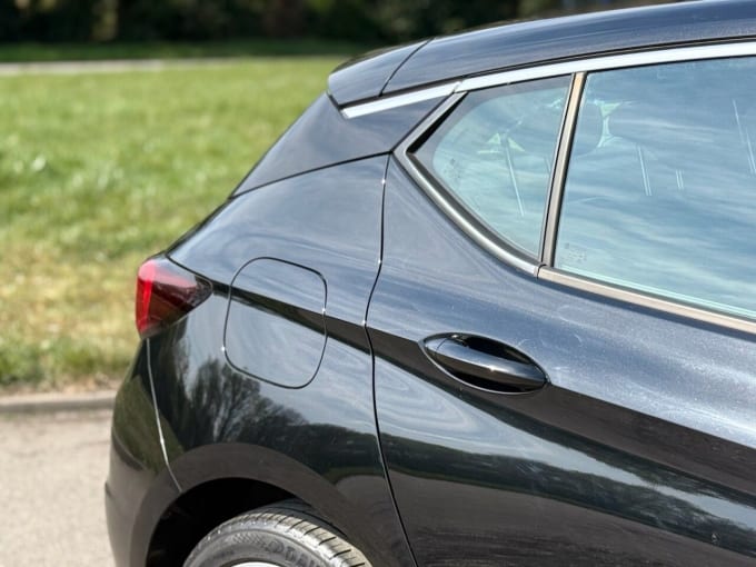2025 Vauxhall Astra