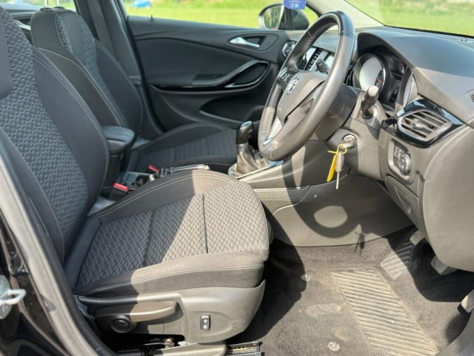 2025 Vauxhall Astra