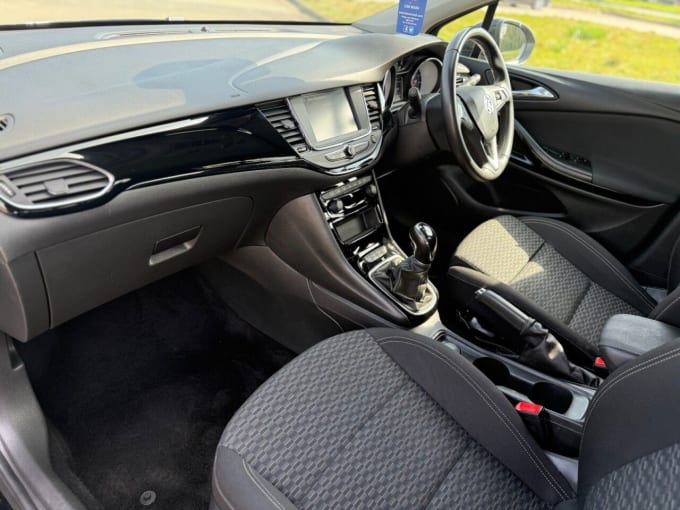 2025 Vauxhall Astra