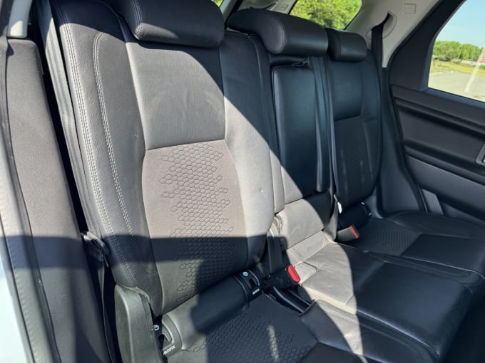2025 Land Rover Discovery Sport