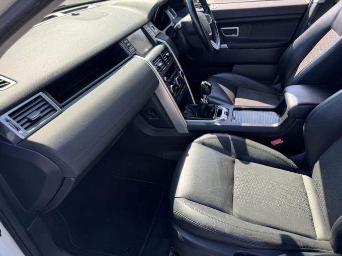 2025 Land Rover Discovery Sport