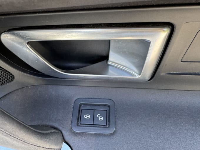 2025 Land Rover Discovery Sport