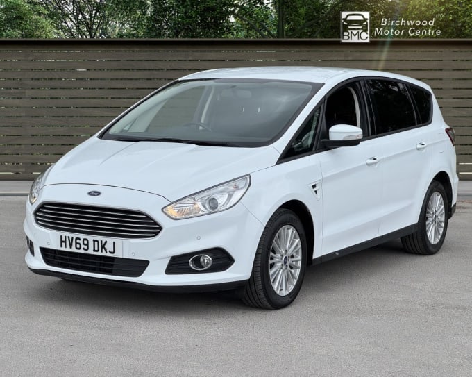 2025 Ford S-max
