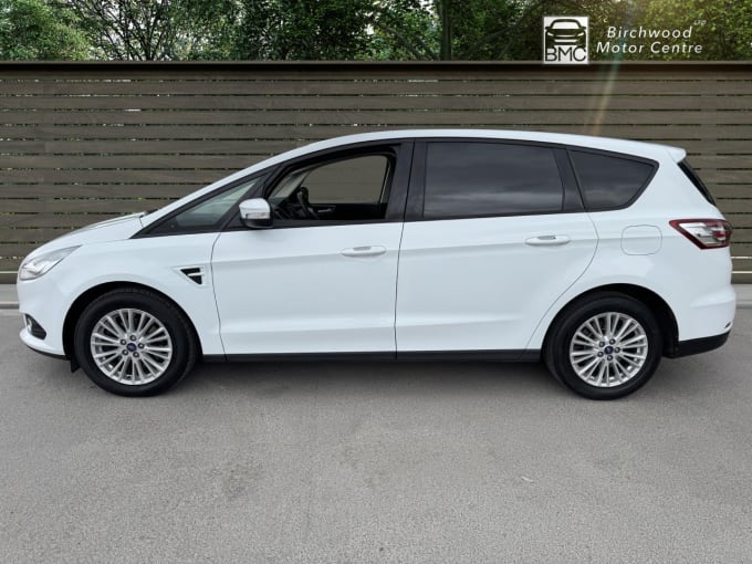 2025 Ford S-max