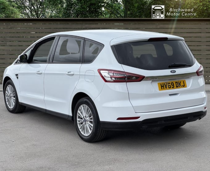 2025 Ford S-max