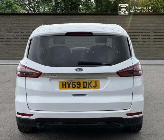 2025 Ford S-max