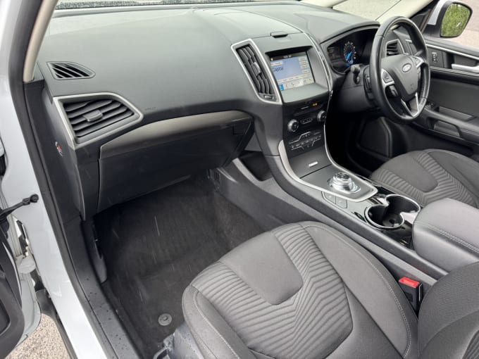 2025 Ford S-max