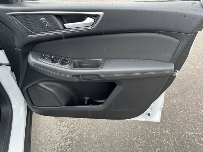 2025 Ford S-max