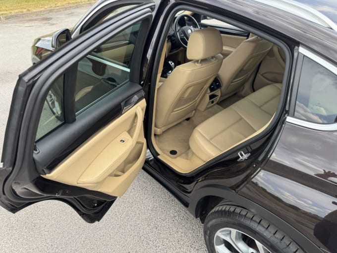 2025 BMW X4