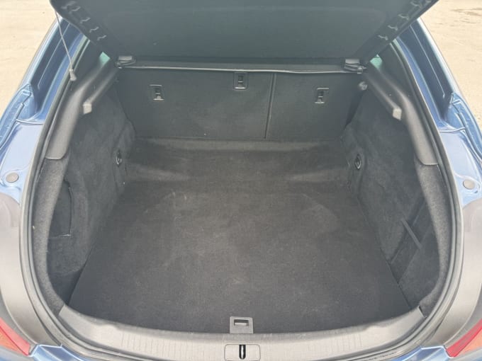 2025 Vauxhall Insignia