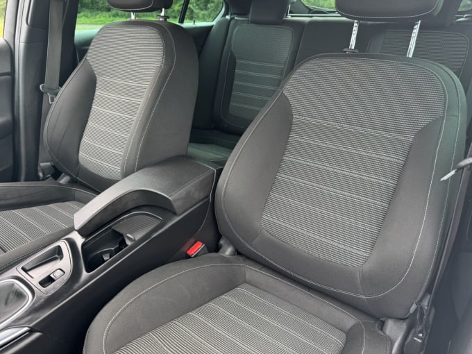 2025 Vauxhall Insignia