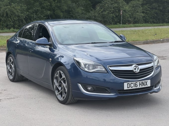 2025 Vauxhall Insignia
