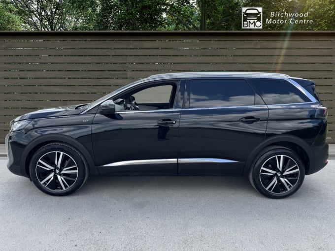 2025 Peugeot 5008