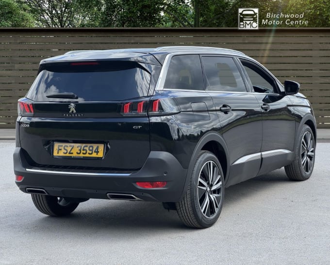 2025 Peugeot 5008