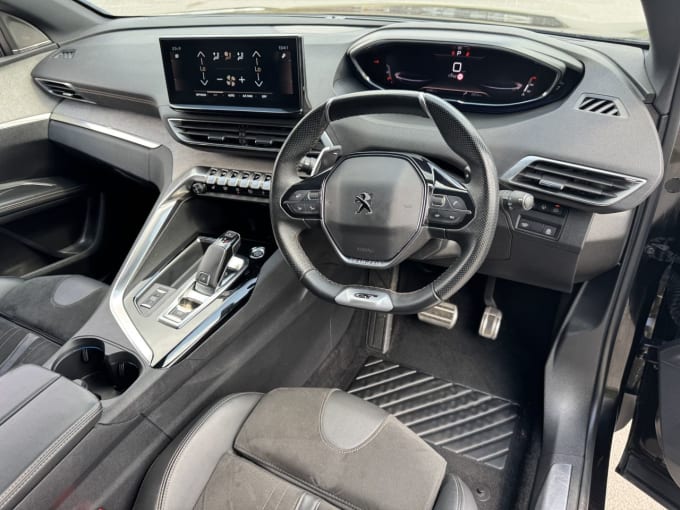 2025 Peugeot 5008