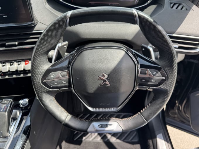 2025 Peugeot 5008