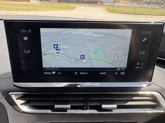 2025 Peugeot 5008