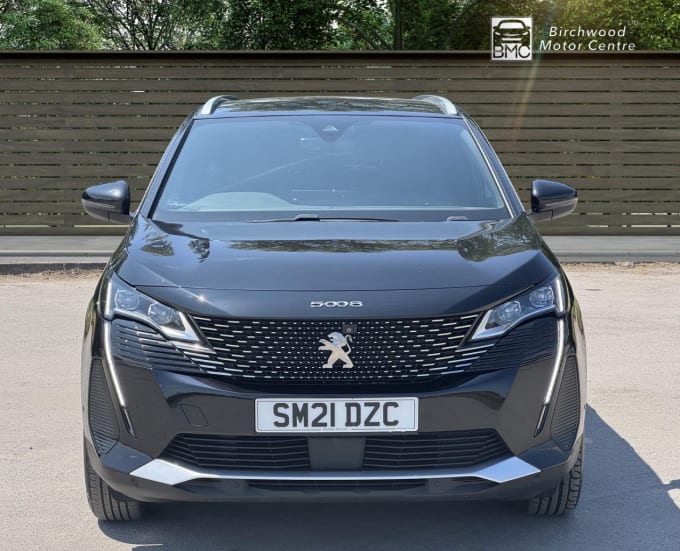 2025 Peugeot 5008