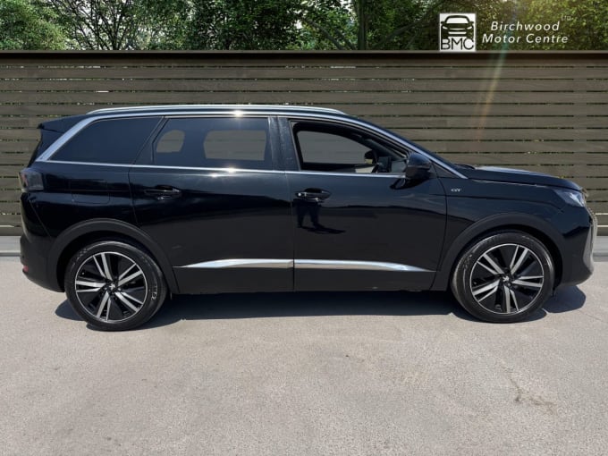 2025 Peugeot 5008