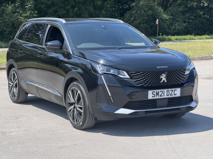 2025 Peugeot 5008