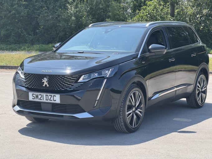 2025 Peugeot 5008