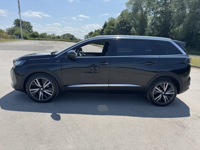 2025 Peugeot 5008