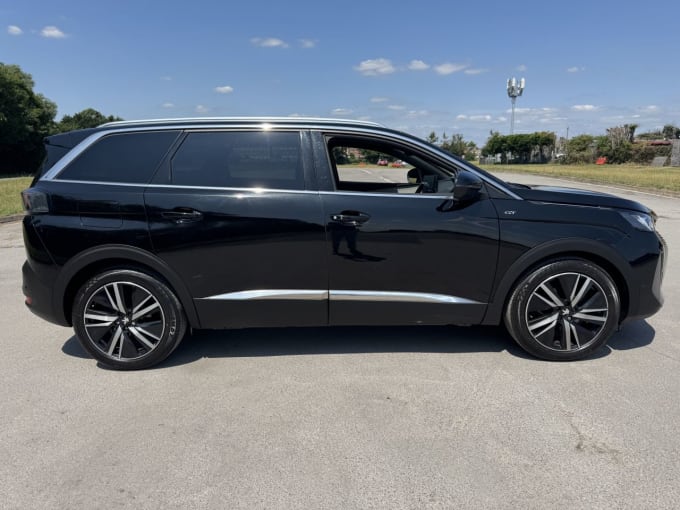 2025 Peugeot 5008