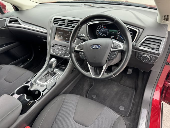 2025 Ford Mondeo