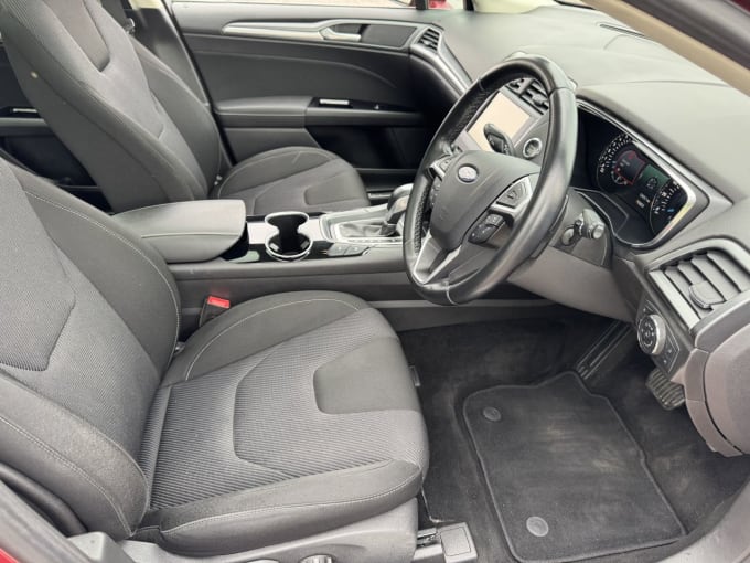 2025 Ford Mondeo