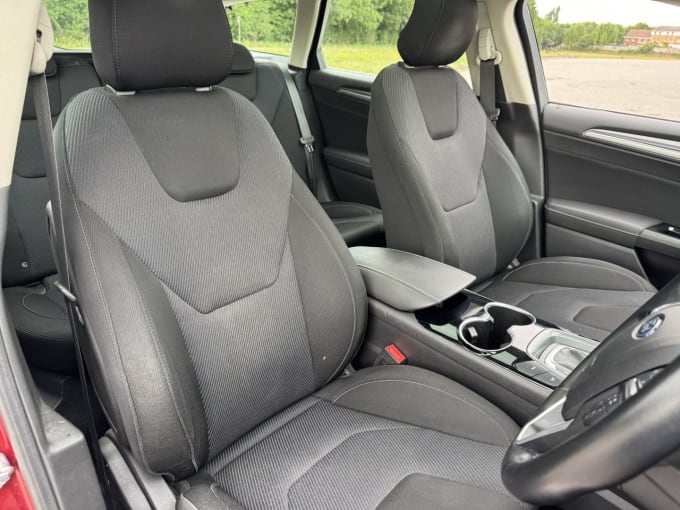 2025 Ford Mondeo