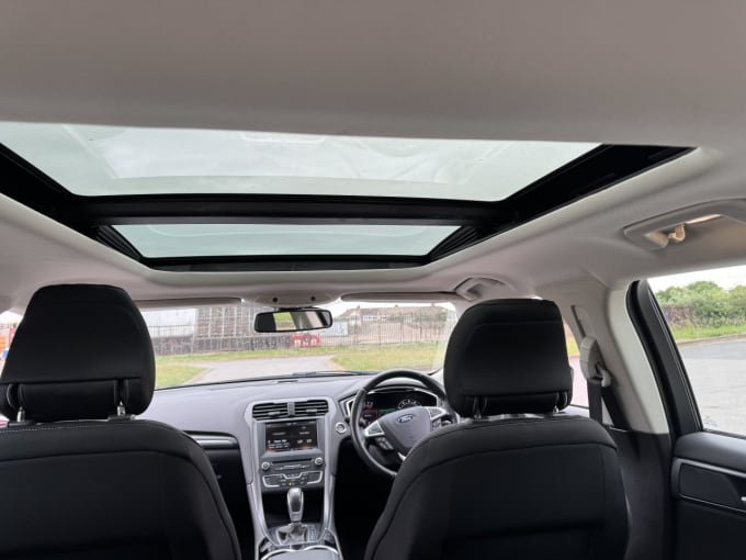 2025 Ford Mondeo