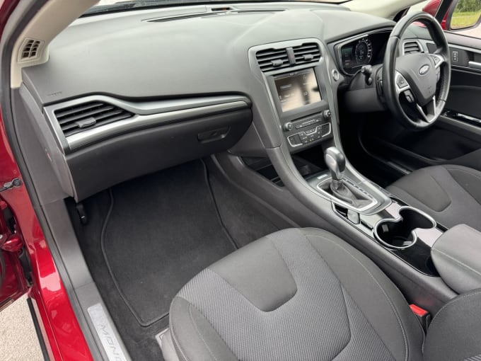 2025 Ford Mondeo