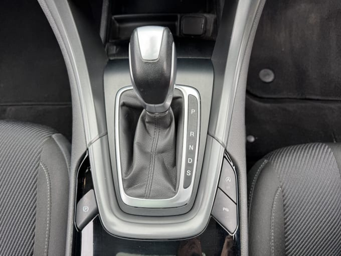2025 Ford Mondeo