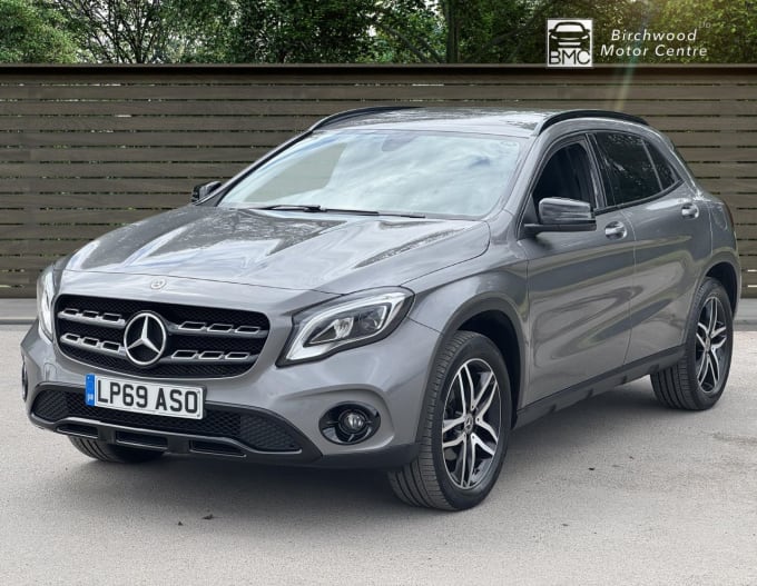 2025 Mercedes-benz 180