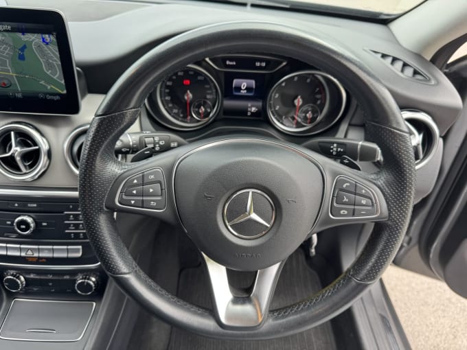 2025 Mercedes-benz 180