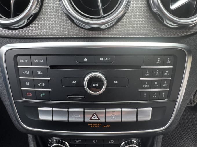 2025 Mercedes-benz 180