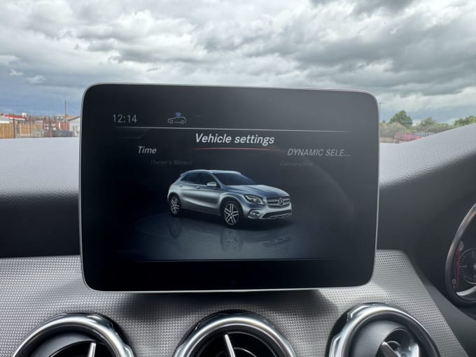 2025 Mercedes-benz 180