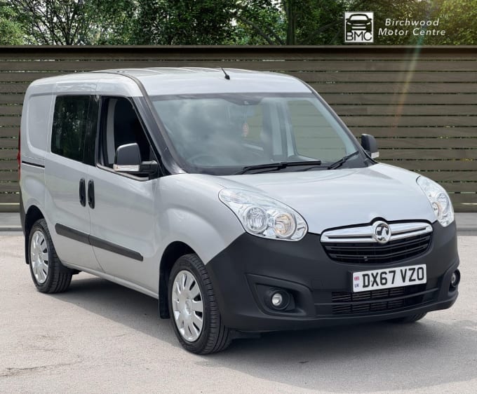 2025 Vauxhall Combo