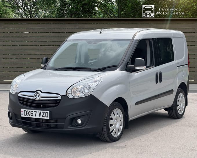 2025 Vauxhall Combo