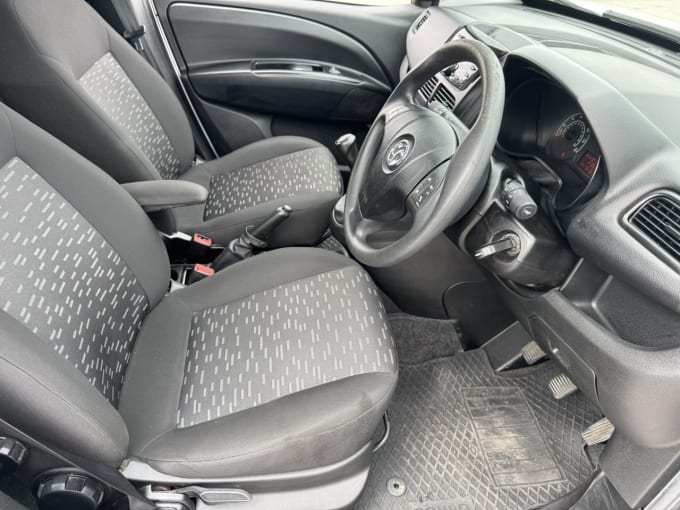 2025 Vauxhall Combo
