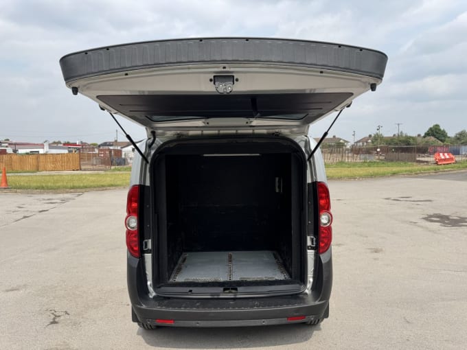 2025 Vauxhall Combo