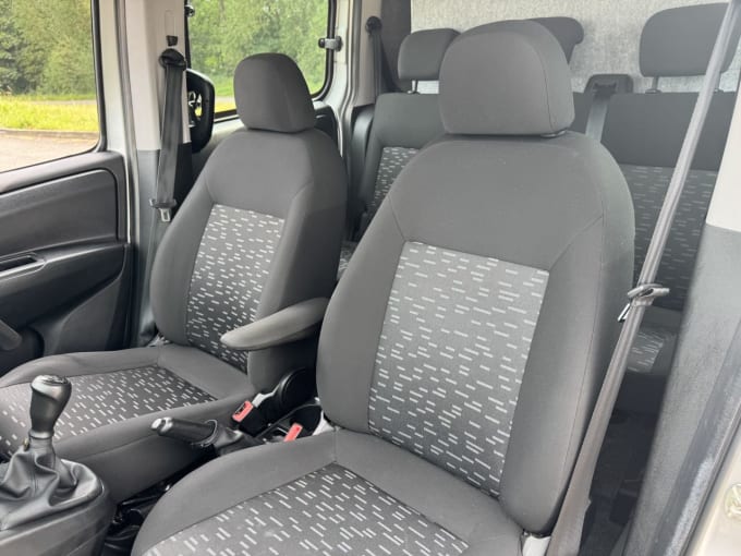 2025 Vauxhall Combo