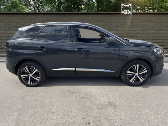 2025 Peugeot 3008