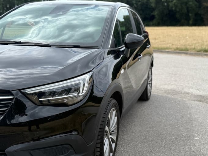 2025 Vauxhall Crossland X