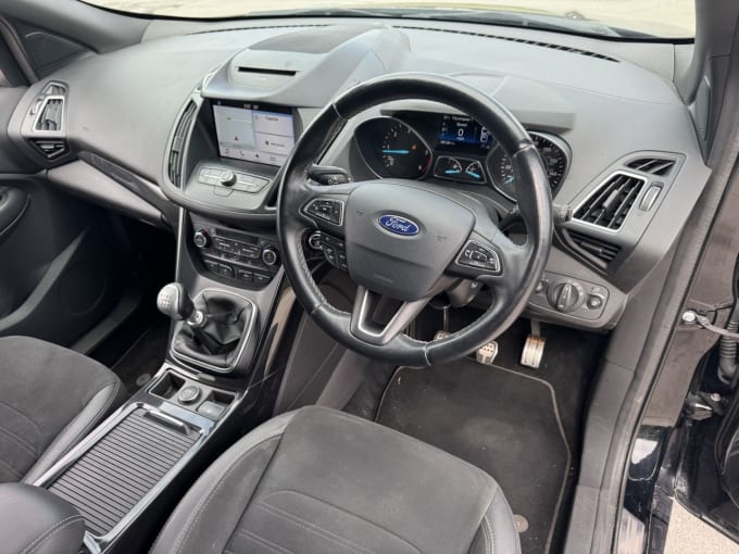 2025 Ford Kuga