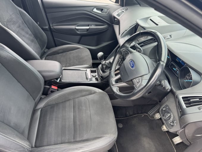 2025 Ford Kuga